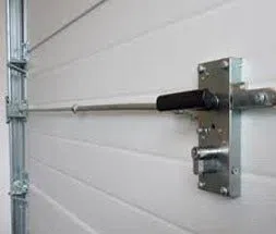 Cleveland Lock And Doors Cleveland, OH 216-606-9014 - 17aa-Garage-Door-Locks